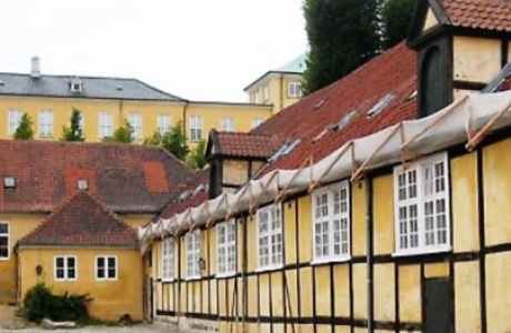 Restaurering på Frederiksberg Slot forsinket et år